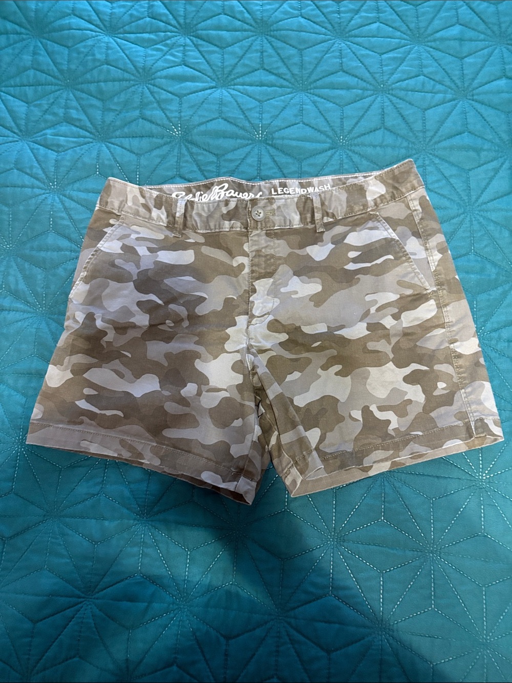 Eddie Bauer Beige and White Camo Women’s Shorts